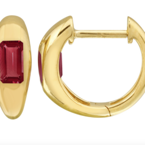 PAR DE ARRACADAS LISAS GRUESAS CON RUBI CORTE ESMERALDA (.75 PUNTOS) ORO AMARILLO 14K 12MM