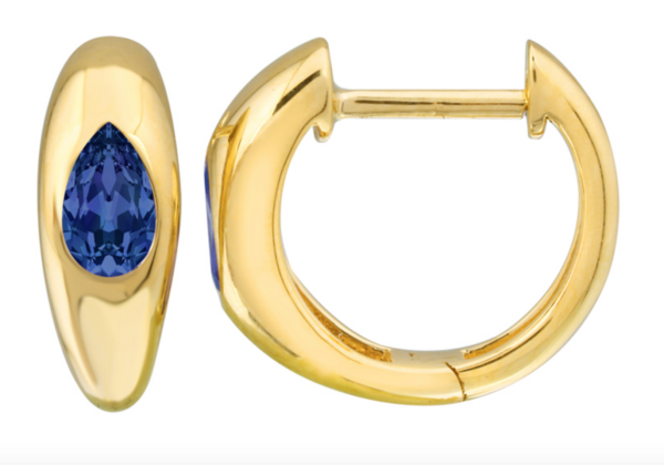 PAR DE ARRACADAS LISAS GRUESAS CON ZAFIRO CORTE GOTA (.56 PUNTOS) ORO AMARILLO 14K 12MM